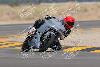 media/Sep-11-2022-SoCal Trackdays (Sun) [[81b7e951af]]/Turn 16 (945am)/